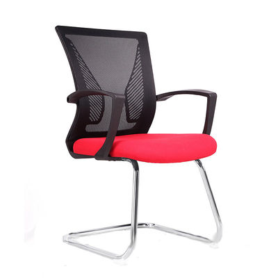 Muebles de oficina Sencilla y cómoda silla giratoria de malla negra con cojín rojo