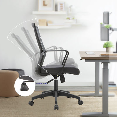 Silla de conferencias confortable con diseño giratorio y soporte lumbar