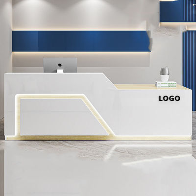 Salón Recepción Escritorio Mall Tienda Display Contador Pedestal Para OEM ODM Escenarios de uso