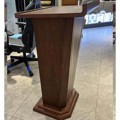 Elegante letrero de madera sólida para el área de conferencias Podium mesa de conferencias simple y moderna
