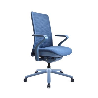 Diseño ergonómico de la silla de oficina para respaldo sedentario cómodo y juegos giratorios de PC