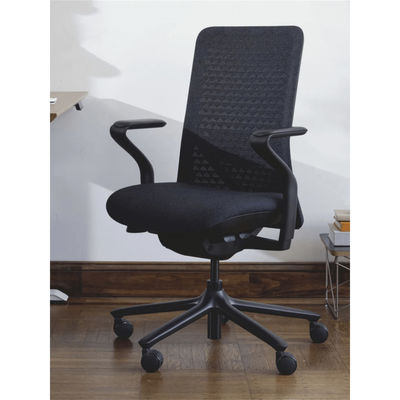 Diseño ergonómico de la silla de oficina para respaldo sedentario cómodo y juegos giratorios de PC