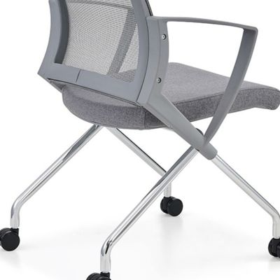 Silla de entrenamiento para estudiantes de escuela de tela de malla de plástico de PP plegable con rueda y sin guía
