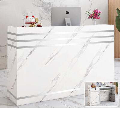 Scenarios de uso del centro comercial Simple Modern Cashier Desk para la recepción de la empresa