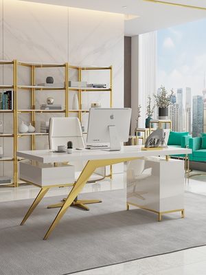 Muebles comerciales de diseño moderno Luz lujosa Escritorio del jefe con proceso de laca de horneado