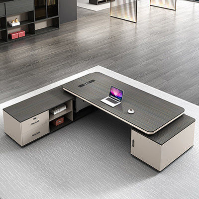 Sitio de muebles de oficina modernos sencillos Escritorio grande y silla para la sala del gerente ecológica