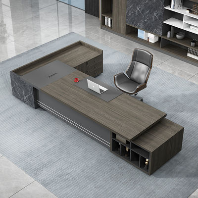 Mesa de oficina grande ejecutiva con muebles comerciales