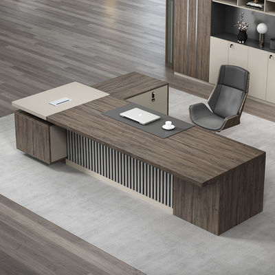 Muebles de oficina extensibles Diseño ejecutivo Mesa de oficina de madera para jefe CEO y gerente