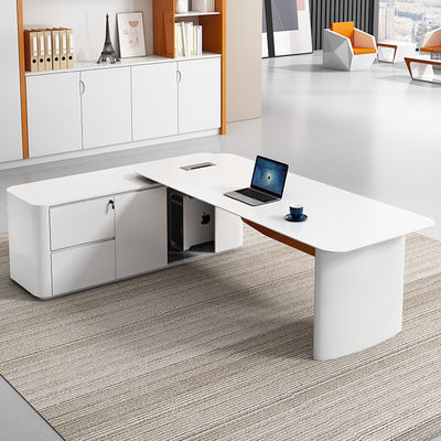 Diseño de MDF material de barniz de horneado en forma de L Escritorio ejecutivo para la oficina y la silla del CEO