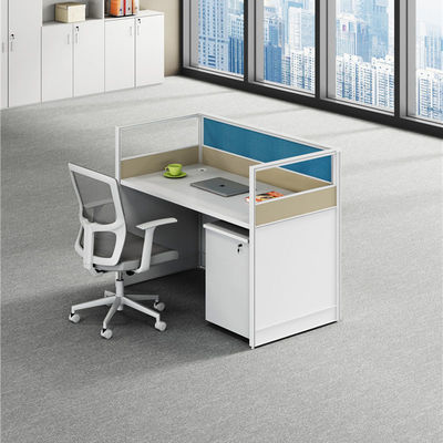 Esquina en forma de L Moderno simple de partición pantalla financiera Escritorio Escritorio para personal Estación de trabajo
