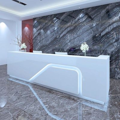 Escritorio de recepción de diseño moderno para recepción corporativa personalizada y inicio de sesión de conferencias