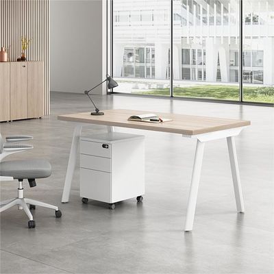 Combinación de muebles de oficina Simple Moderno 4 6 Asiento artificial Mesa Asiento de tarjeta de pantalla