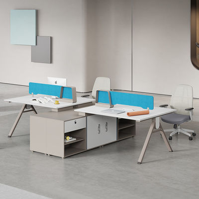 Diseño moderno extensible Luz de oficina de lujo Combinación de escritorio y silla para 2-4 personas