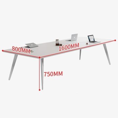 Mesa de conferencias blanca moderna para entrenamiento de oficina y negociación en el centro comercial