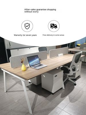 Muebles de oficina modernos Panel de MDF Mesa y sillas de oficina para el escritorio del personal